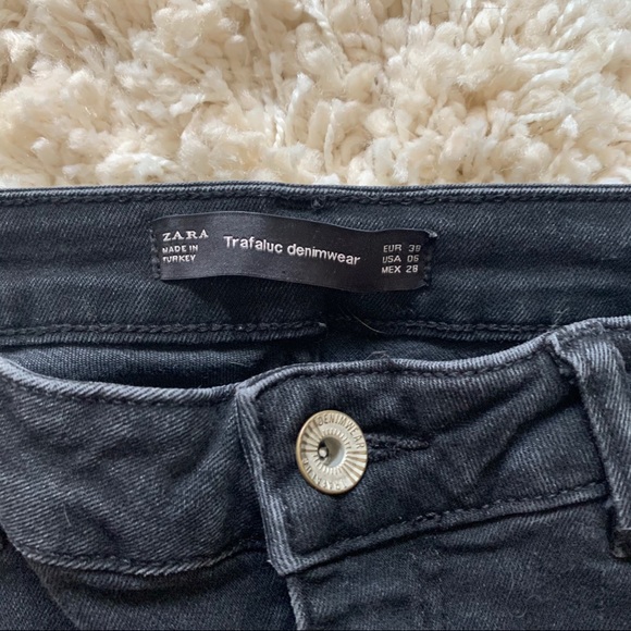 Zara Trafaluc Black Floral Jeans 6 - Picture 5 of 8